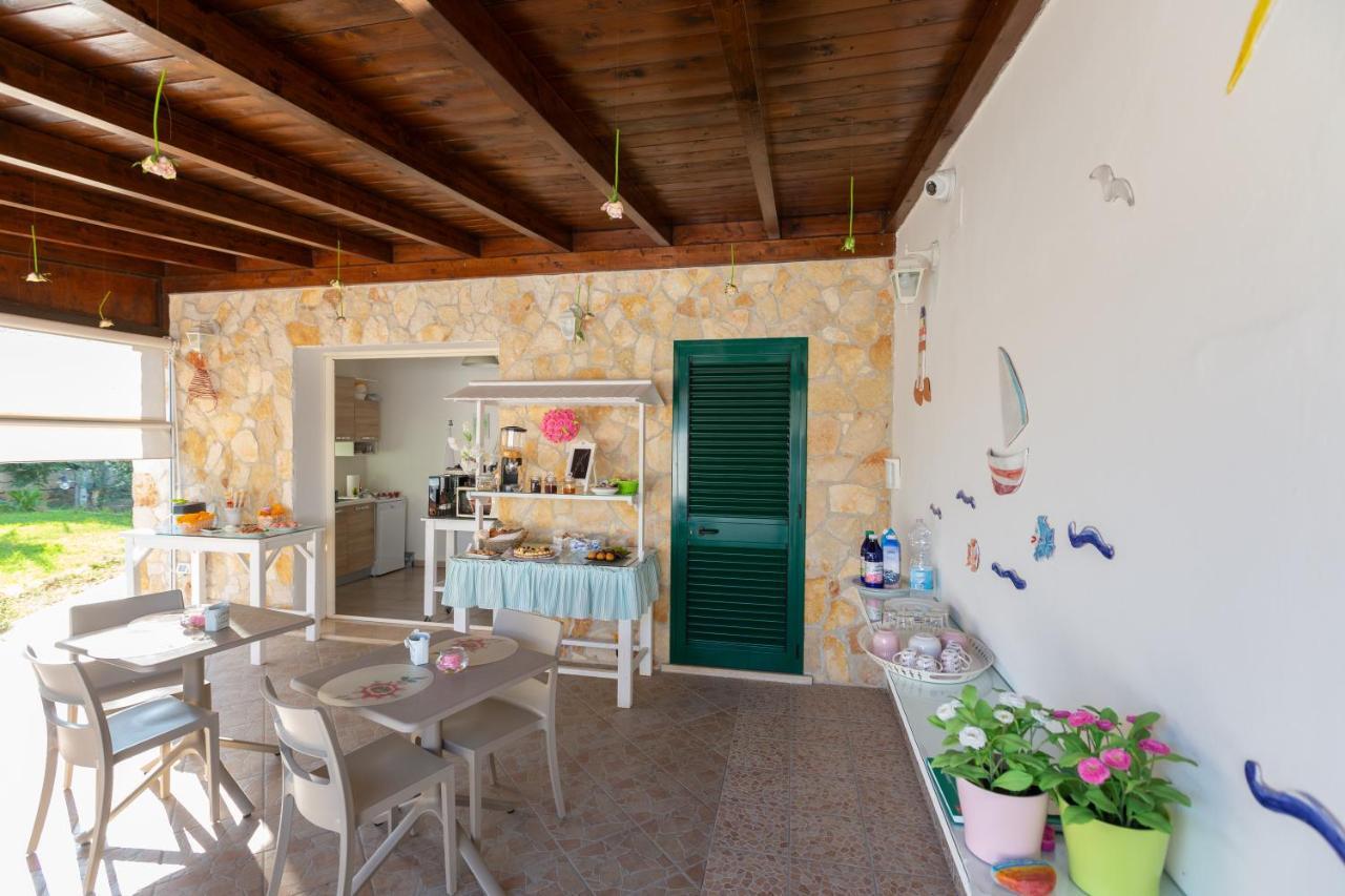 B&B L'Isola Che Non C'E Torre San Giovanni Ugento Εξωτερικό φωτογραφία
