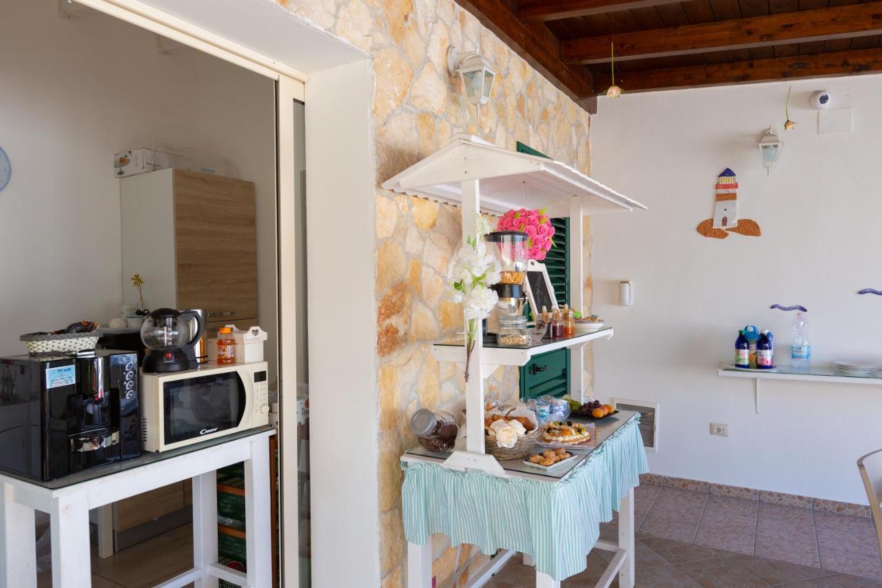 B&B L'Isola Che Non C'E Torre San Giovanni Ugento Εξωτερικό φωτογραφία